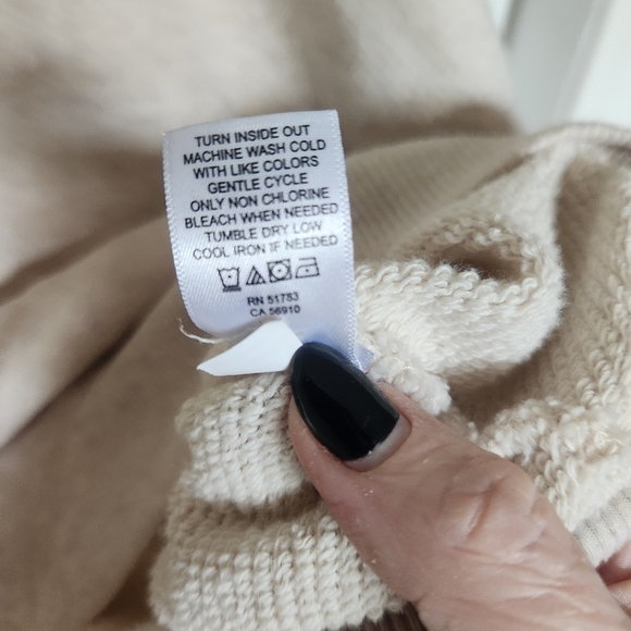 Maurice's Women's Cotton/Polyester Blend Button Crewneck Size XXL in Cream - Picture 9 of 12